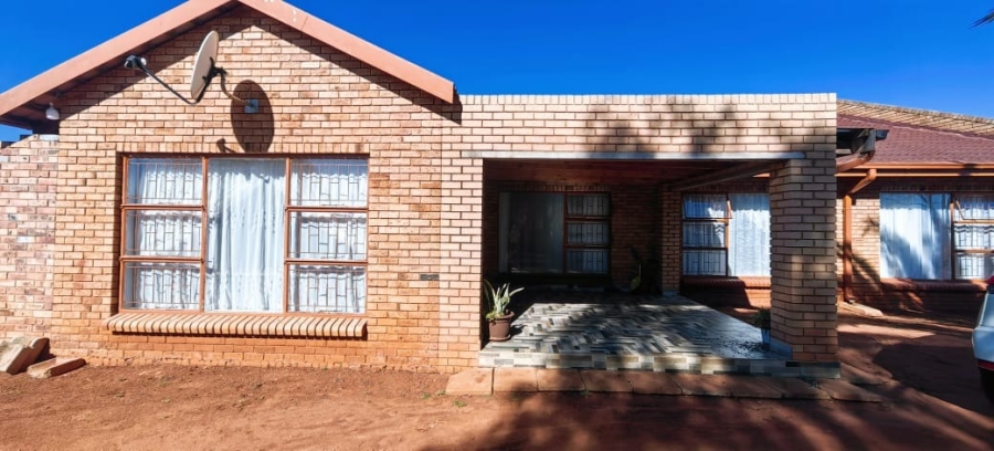 3 Bedroom Property for Sale in Dassie Rand North West